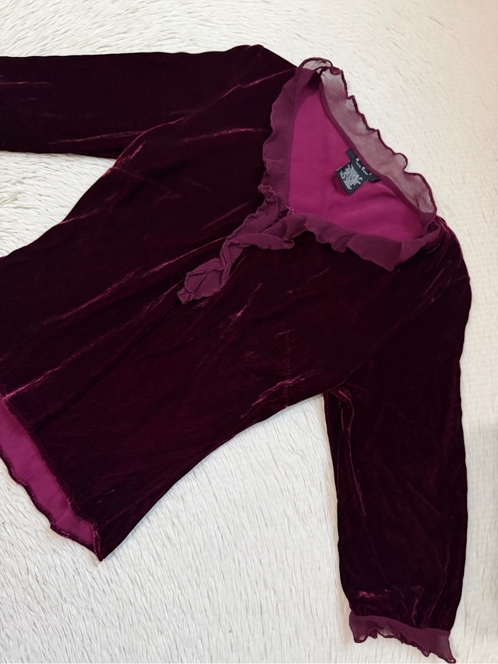 Vintage whimsigoth ECI New York crush velvet ruffled 3/4 sleeves top